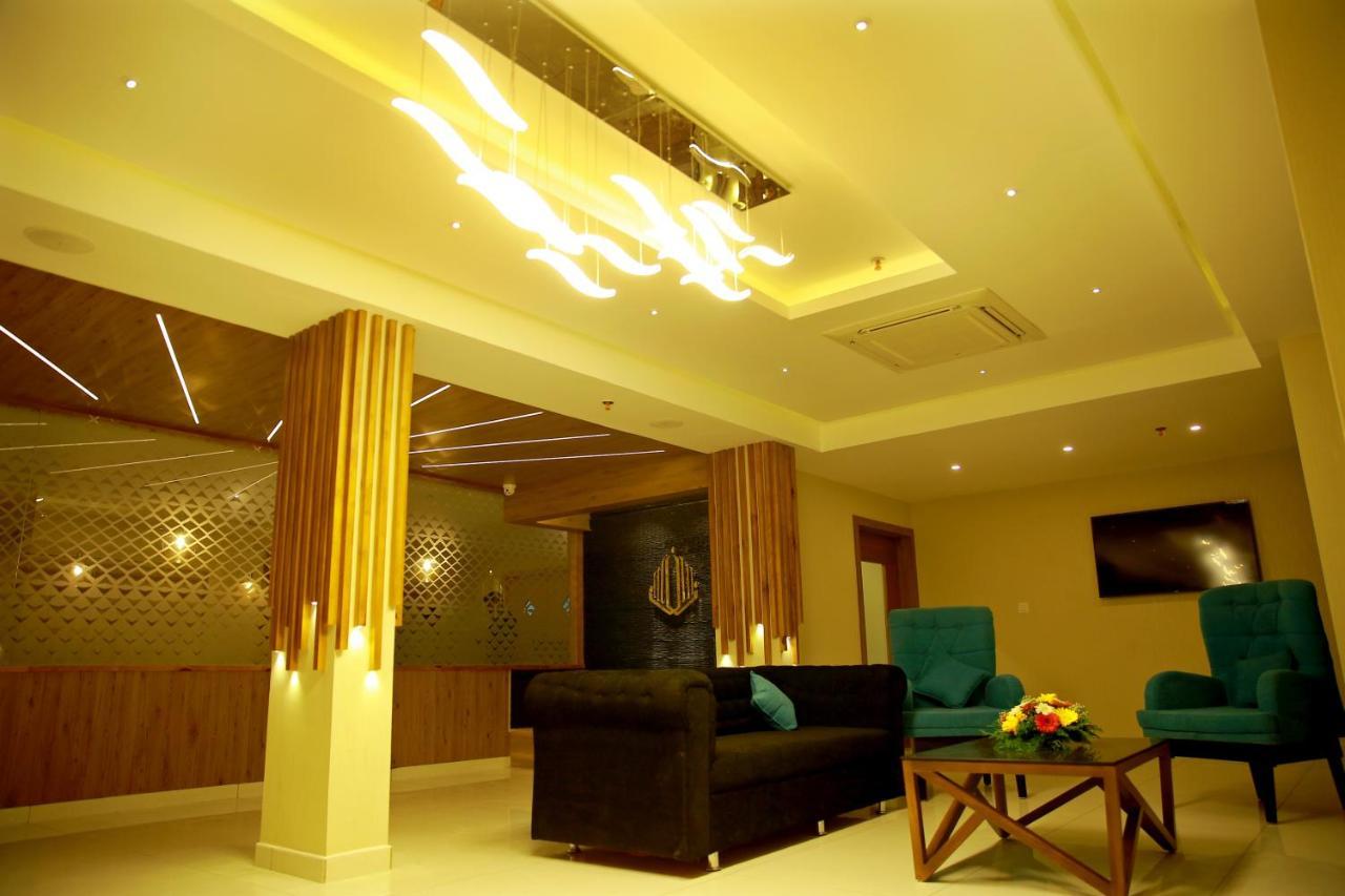 D'Chandelier Kochi Ngoại thất bức ảnh